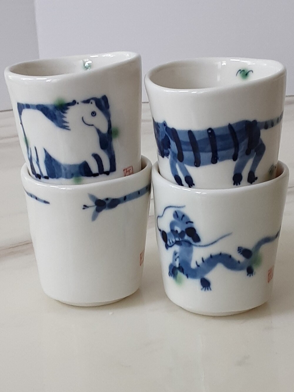Kotobuki Japan Hand-Painted Zodiac Animals Porcelain Tea Sake 4 Cups - Vtg